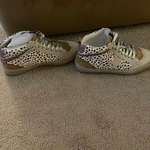 Shu shop size 8 brand new shoes